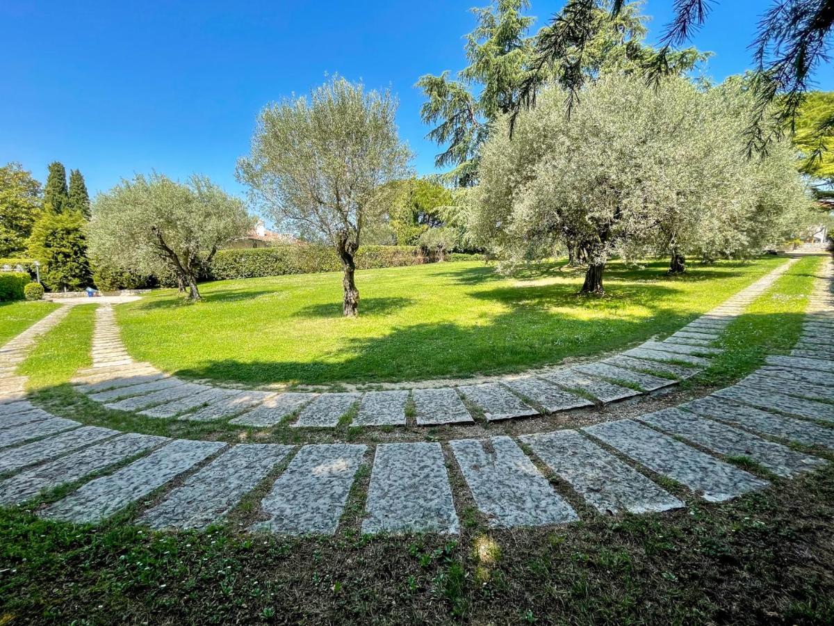 Villa Antonio Сан Феличе дел Бенако Екстериор снимка