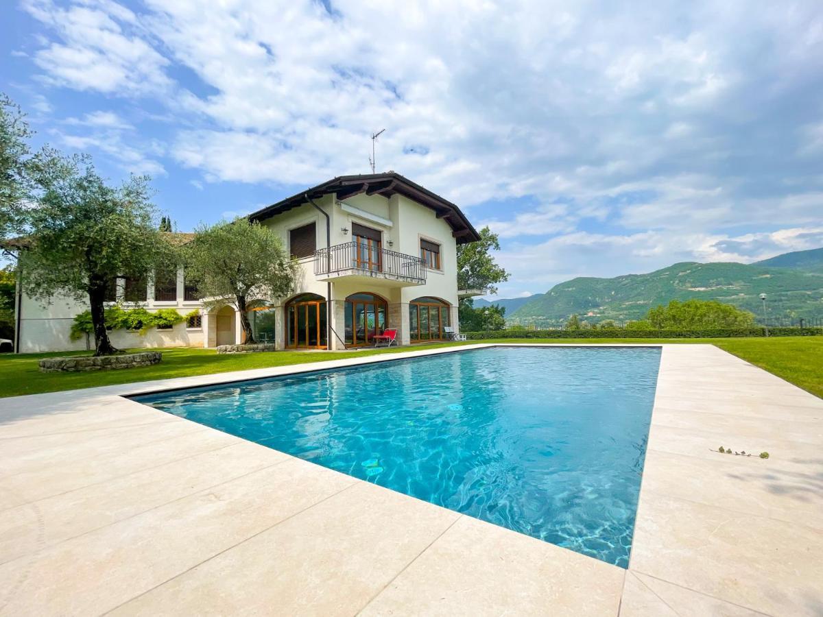 Villa Antonio Сан Феличе дел Бенако Екстериор снимка